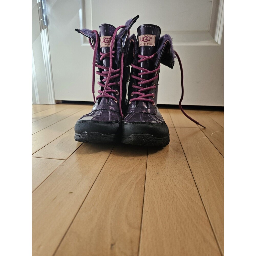 UGG Australia Kids Purple Lace Up Shoes Girls Size 4 Rainboot